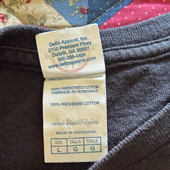 Unisex Black “Yah Mon!,” Jamaican Graphic Tee - Picture 2 of 2